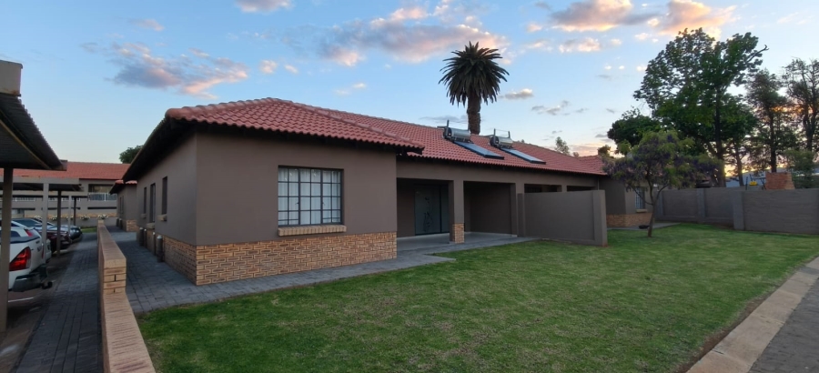 3 Bedroom Property for Sale in Waterkloof East North West